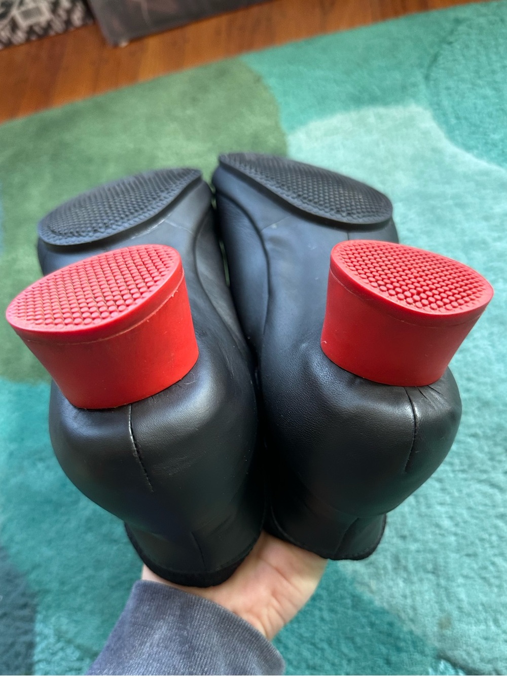 Camper NEARLY NEW Alright black leather/elastic ankle boot w/ red heel-39 (US 8) - Picture 15 of 16